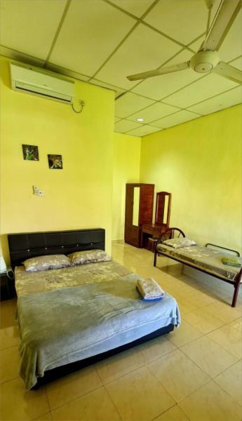 Rainbow Bed N Bfast Hostel Pantai Cenang  Exterior photo